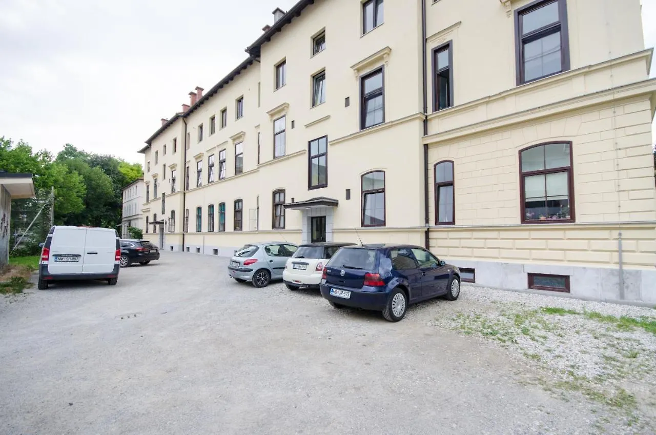 Apartment For Four With Free Parking Ljubljana
